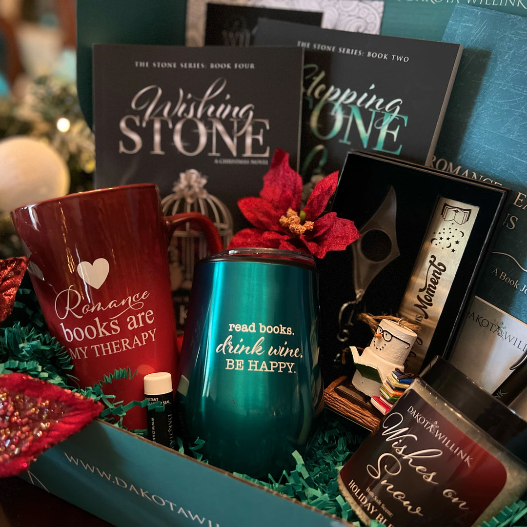 Small Dakota Willink Angel Box